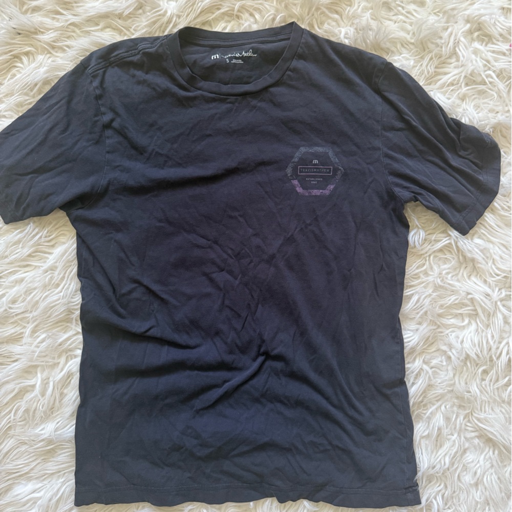 Travis Mathew faded Black /dark gray Short Sleeve Tee